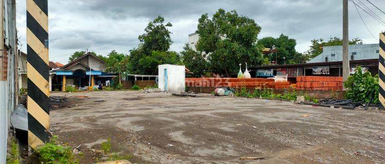 Disewakan tanah pinggir jalan utama teras 1