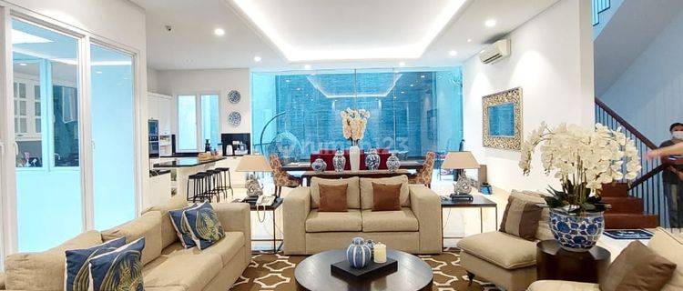 JUAL RUMAH PIK FULL FURNISH CANTIK 265m² 1