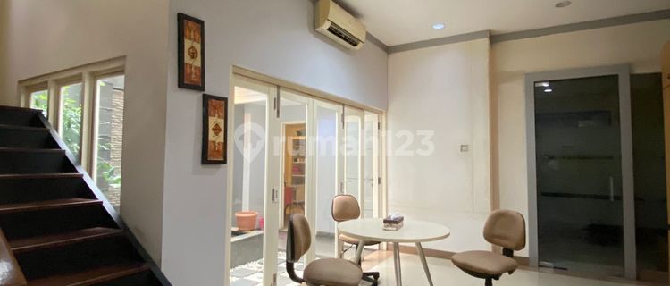 Ready-to-Use Mini Building in a Strategic Location 1