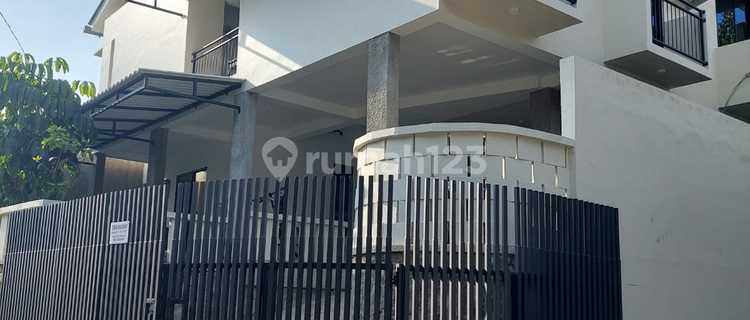 House and Boarding Houses For Sale Quickly Strategic Location in Bangka, South Jakarta 1