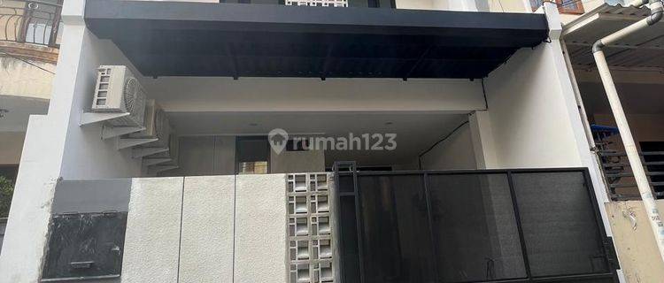 Dijual Rumah Kost Premium Tanjung Duren Full Furnish Design Industrial Modern 1