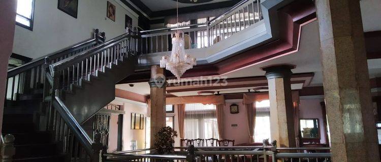 Rumah Dijual 2 Lantai Mewah Luas Area Bandung Selatan 1