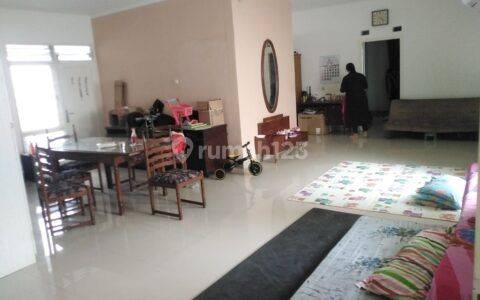 Dijual Rumah Luas Strategis Area Buah Batu Bandung 1