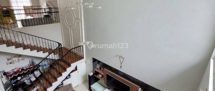 Dijual Rumah Bagus di Setra duta 2 Lantai SHM 1