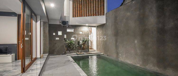 Rumah Modern Dengan Private Pool Di Renon Akses Jalan Lebar  1