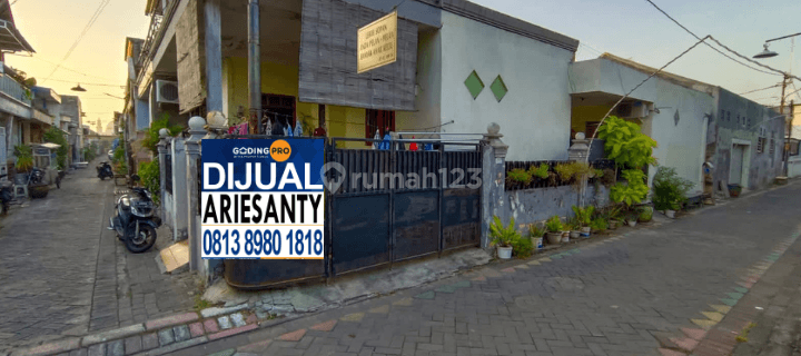 Rumah Hook Dekat Jalan Raya Siap Huni SHM Didalam Komplek di Surabaya, Surabaya 1