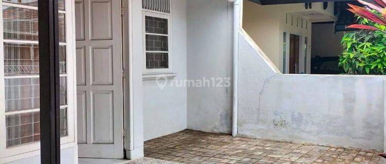 Rumah Murah Terawat Siap Huni Dalam Komplek Antapani 1