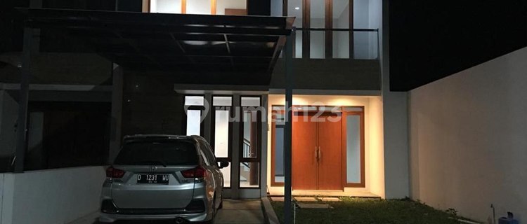 Beautiful House Buah Batu Cluster Comfortable Environment Strategic Rarely Available 1
