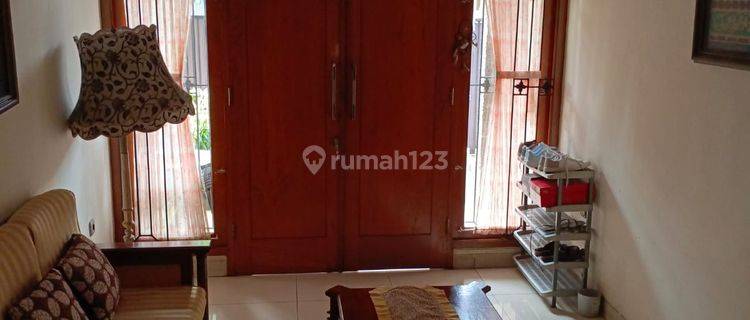 Rumah Bagus Dan Strategis, Sudah SHM di Ciputat 1