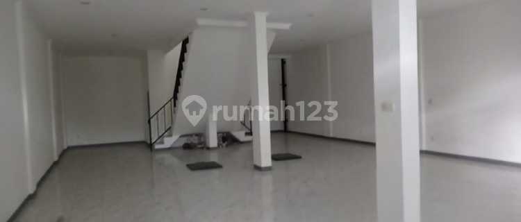 For Rent: 2-Unit Terraced Shop House 5x17m² 3 Floors Jembatan Tiga, Penjaringan, North Jakarta 1