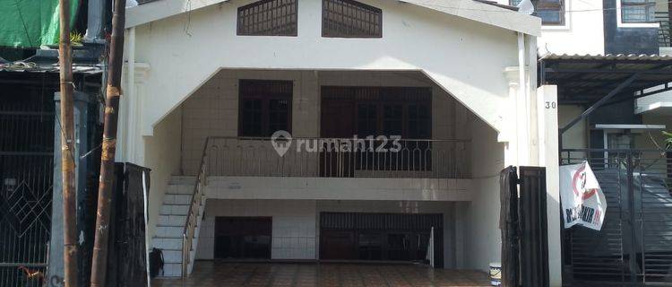 Di Kontrakan Rumah 2 Lantai, Bangunan Baru, Cocok Untuk Rumah Tinggal, Kantor, Mess, Gudang Lokasi Strategis Pinggir Jalan, Dekat Jalan Raya S Parman Slipi 1