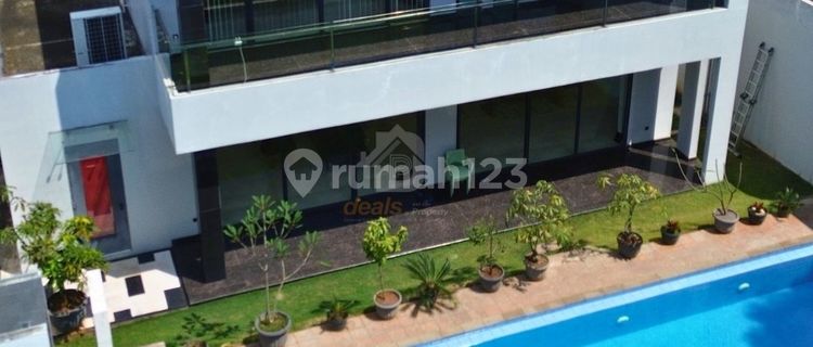 Luxury Ready-to-Occupy House Near Highland Golf Sentul City 1