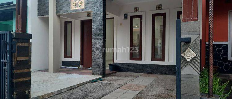 Rumah di jual di bumi panyawangan real estate pemilik lagi  BU 1