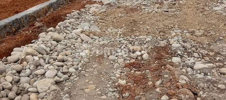 Dijual. Tanah kapling siap bangun bebas banjir. Dapat dicicil tanpa Kapling dipondasi batas.  1