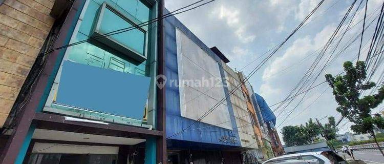 Ruko 3 Lantai di Arteri Pondok Indah Banting Harga 1