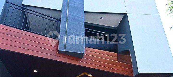 Rumah Fresh Siap Huni Dekat Abdulrahman Saleh 2 Lantai SHM 1