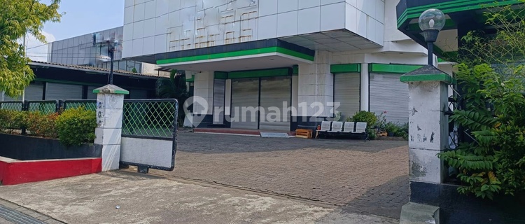 Gedung Komersil Siliwangi Pusat Kota Semarang Tidak Banyak Ragat 1