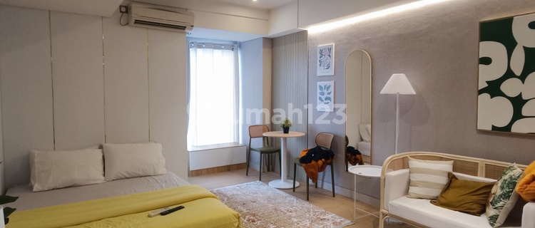 Big Studio Apartment Warhol Simpang Lima Posisi Hook New Interior 1