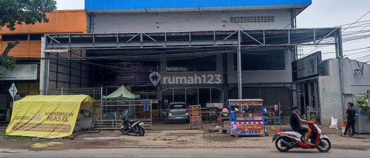 Gedung Usaha 3 Lantai Multifungsi Jl.untung Suropati Kalipancur Semarang 1