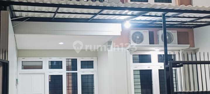 Minimalist 2-Storey New House Fresh Pusponjolo City Center Semarang 1