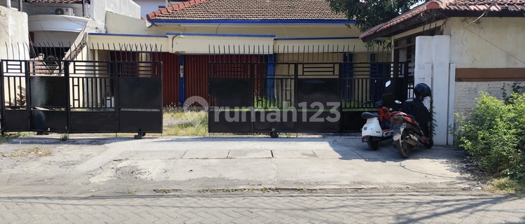 Warehouse Ready to Use with Truck Access on Jl. Hasanudin, Central Semarang City 1