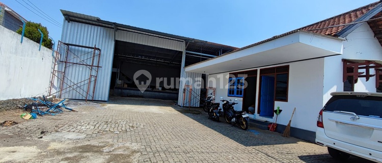 Warehouse + Ready-to-Use Office Space Jl. Simongan Raya, West Semarang 1