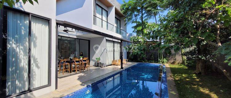 Rumah 2lantai Super Mewah Semi Furnish Plus Private Pool Bsb City 1