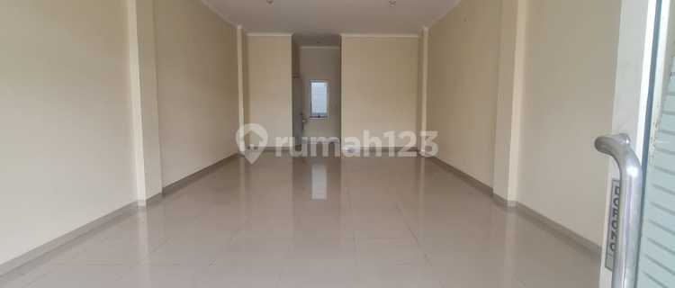 3-Story Terrace 8 Block A Shop House in Suvarna Sutera Tangerang 1K90006Y 1