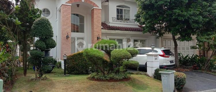For quick sale: 2-story house in Beverly Golf Cluster, Lippo Karawaci, move-in ready. 1