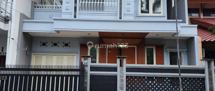 Rumah Siap Huni 2 Lantai 3 Kamar Semi Furnished Puri Indah Jakarta Barat Dekat Ipeka 1