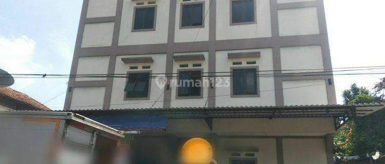 Rumah kost premium dekat surya kencana 1