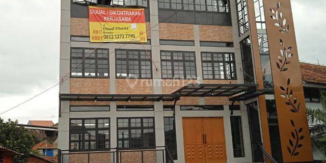 Disewakan Rukan /Ruko 3 Lantai + 1 Basement di Bogor Utara 1