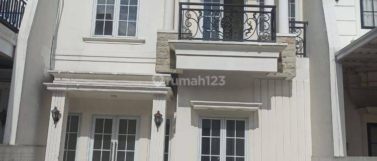 Rumah Cantik Town House GDC Jarang Ada 1