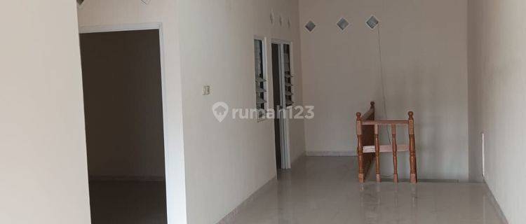 Dijual Rumah 2 lt Villa Melati Mas Siap Huni  1