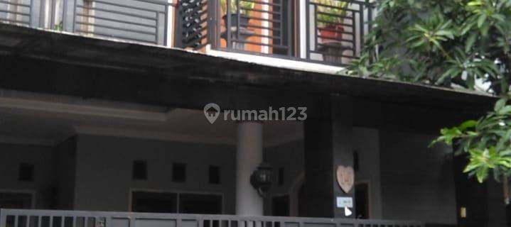 Rumah 2,5 Lantai Taman Cimanggu Kota Bogor  1