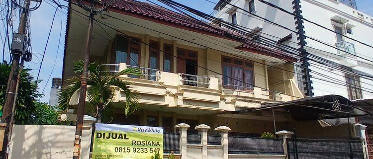 Dijual Rumah Hitung Tanah di Tanjung Duren Utara, Jakarta Barat  1