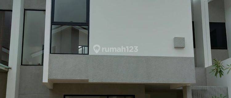 Rumah Baru 2 Lantai Area Perkantoran 1