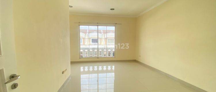 Rumah Dua Lantai Dekat Jalan Toll  Unfurnished 1