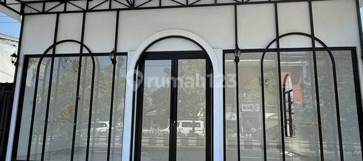 Strategic Shop House on the Edge of Sanur Bypass - Perfect for Business, Showroom, or Office! 1