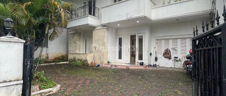 Disewakan Rumah Lokasi Ring Satu Menteng Jakarta Pusat 1