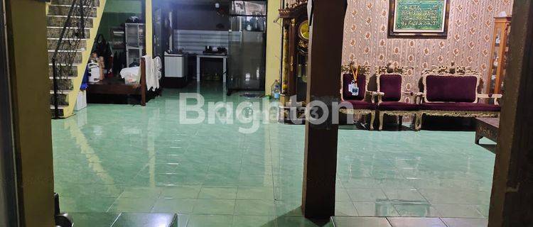 Tanah Berikut Rumahkos 6 Pintu Dan Kios 5 Pintu Margonda Depok Di Jl. Raya Margonda Depok 1