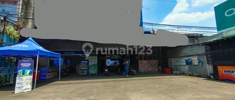 3 Connected 2-Storey Shophouses on Raya Bogor Street, Cilodong 1