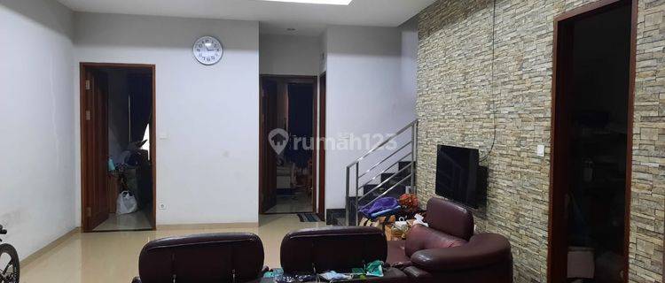 Rumah Minimalis Terawat di Jati Permai Townhouse Bandung Kota 1