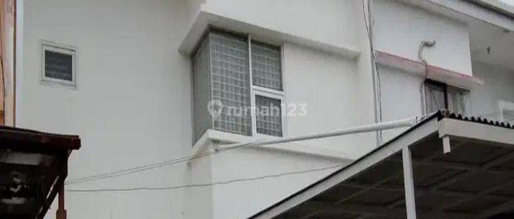  Rumah di sayap gegerkalong, Cipedes Unfurnished SHM  Bagus 1