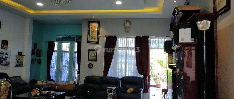 Dijual Rumah 3 Lantai Di Komplek Kembar Mas Bandung 1