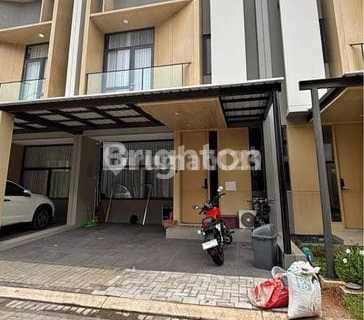 Lokasi Strategis Rumah 2 Lantai Bagus Dan Rapi , Full Furnished Di Dalam Cluster Tanakayu Bsd City  1
