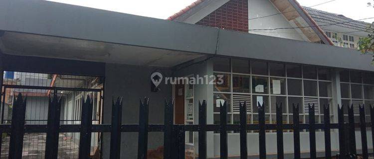 Jual Rumah tempat Usaha Di Kramat Jakarta Pusat 1