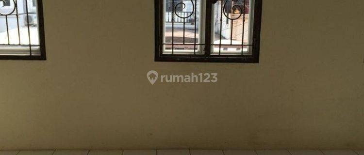 Jual rumah di Taman palem lestari 1