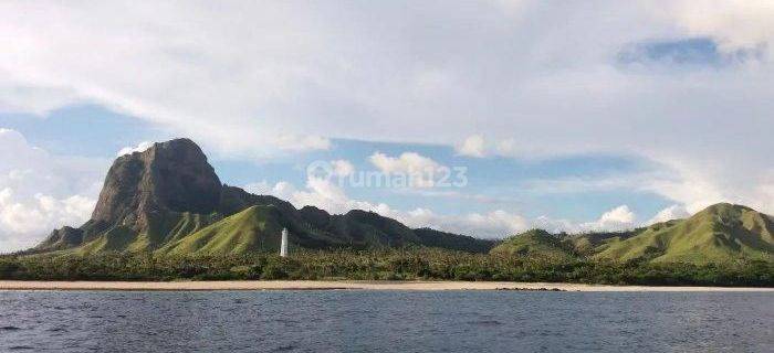 Di jual tanah strategis pantai di pulau mules labuan bajo 1