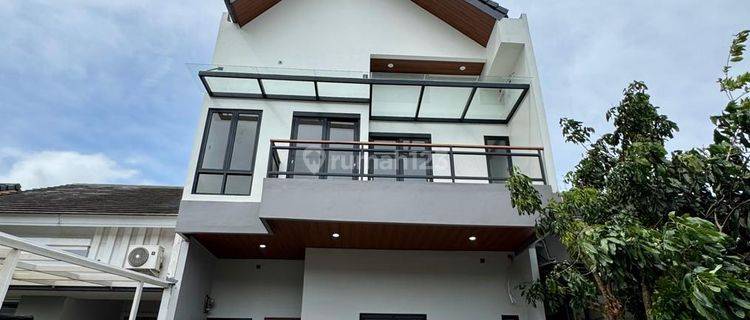 Rumah Sevilla Bsd City 2 Lantai Unfurnished  1